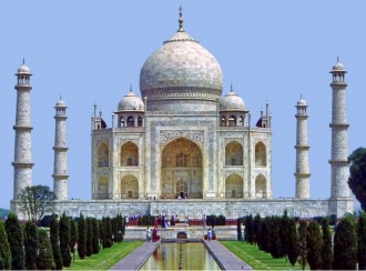 Taj Mahal: Quyền lực của tình yêu và cái tôi bất tử